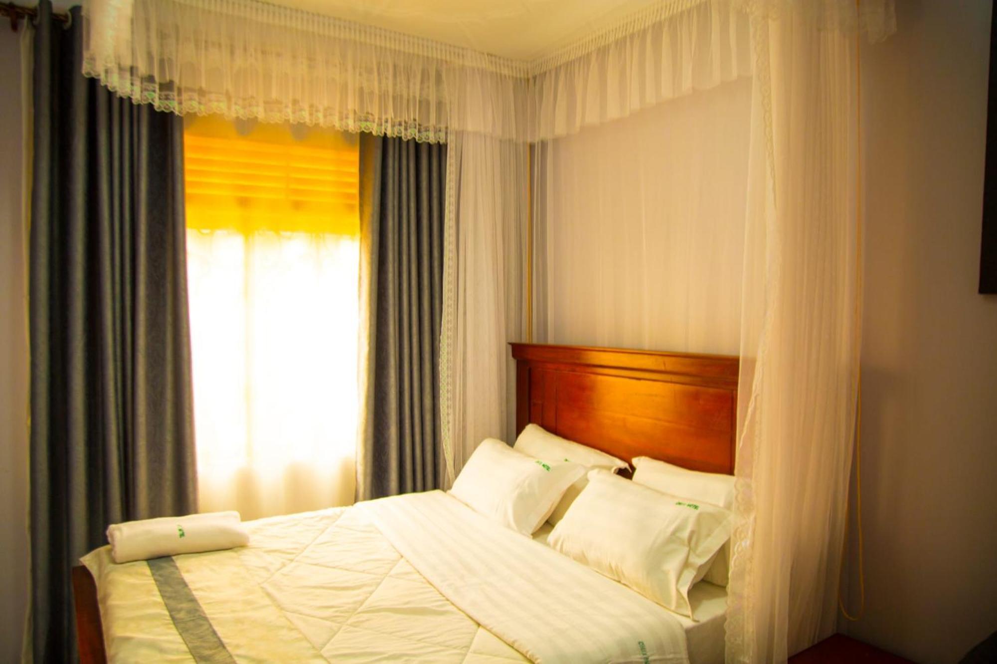 Onyx Motel And Suites Mbarara 外观 照片